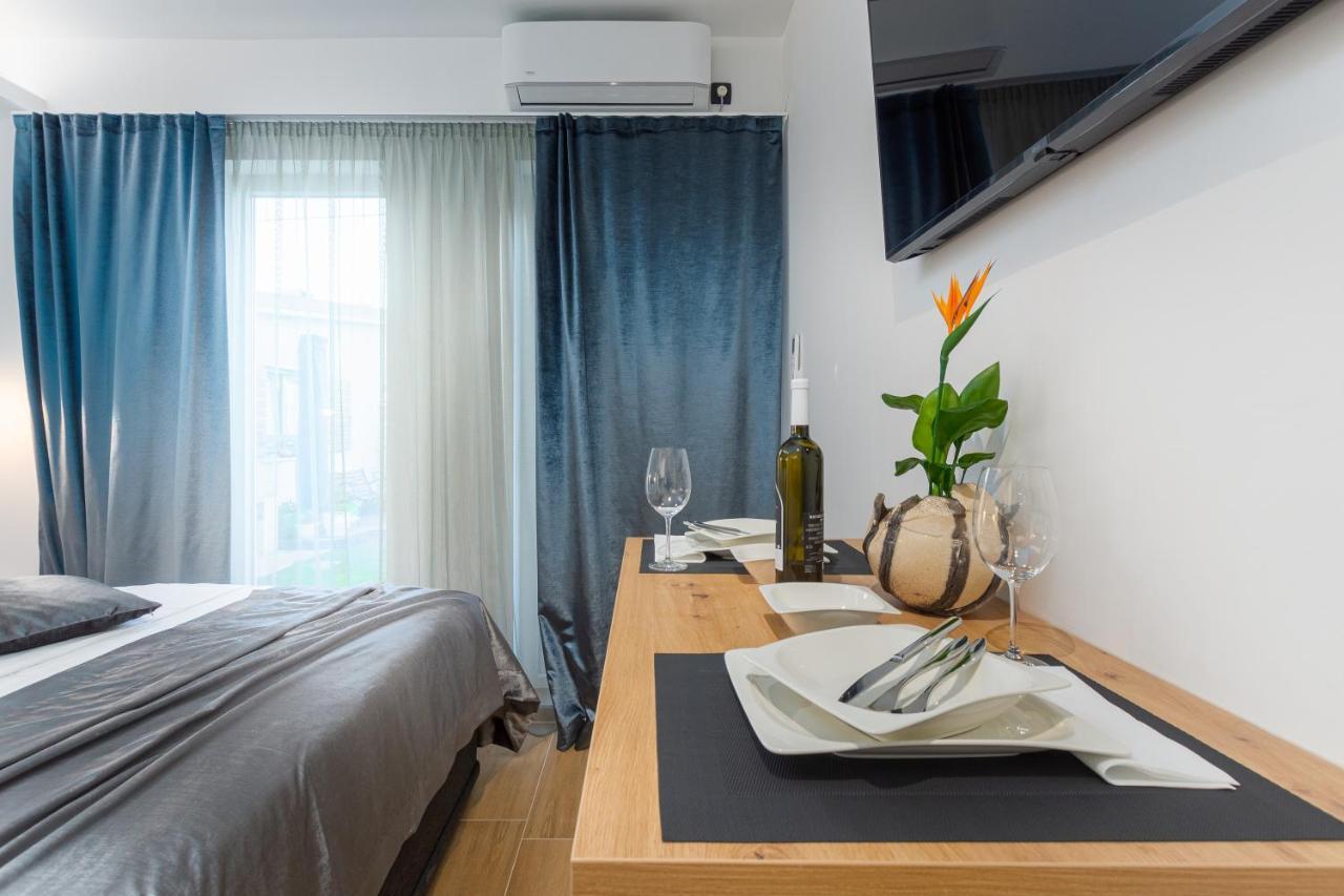 Studio Apartman Lilly With Private Parking In The Yard Of The House PUY 외부 사진